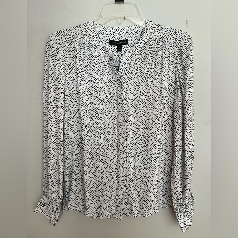 Banana‎ Republic Monochrome Polka Dot Blouse